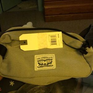 Levi's grey Canvas Belt Bag with Logo Patch new w tags